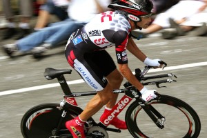 开云注册-费德勒在C9比赛中比分优势明显，突破纪录引发热议！