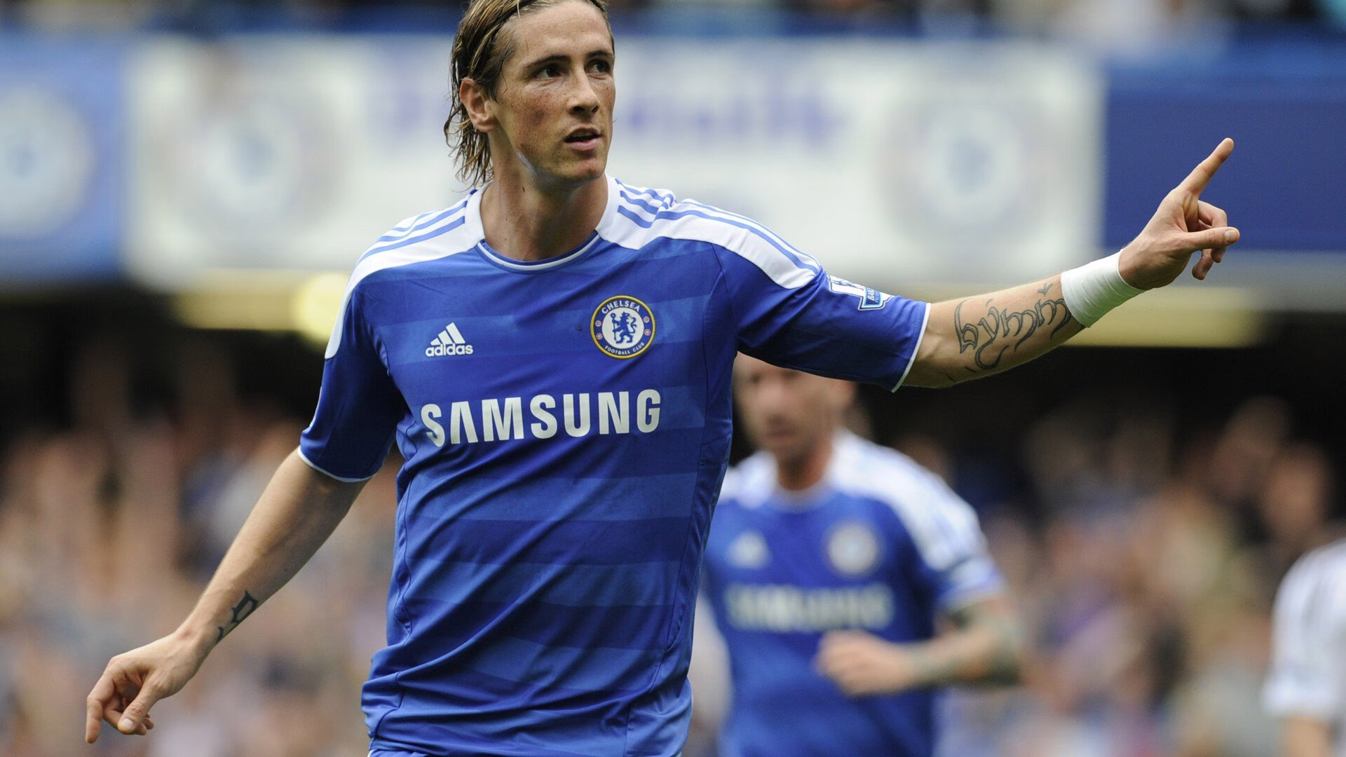 内马尔关键节点问鼎冠军，阿森纳带队取胜！